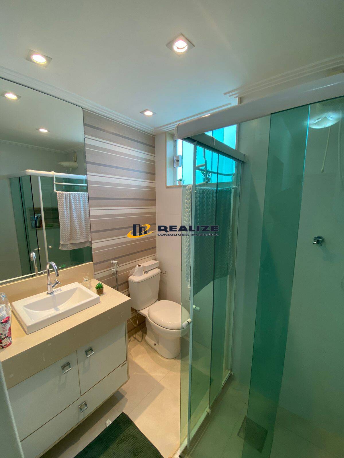 Imagem Apartamento com 2 Quartos à Venda, 55 m²em Centro - Campos dos Goytacazes