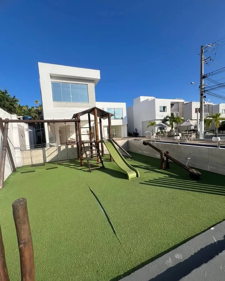 Imagem Casa com 4 Quartos à Venda, 200 m²em Vila Praiana - Lauro de Freitas Imagem Casa com 4 Quartos à Venda, 200 m²em Vila Praiana - Lauro de Freitas