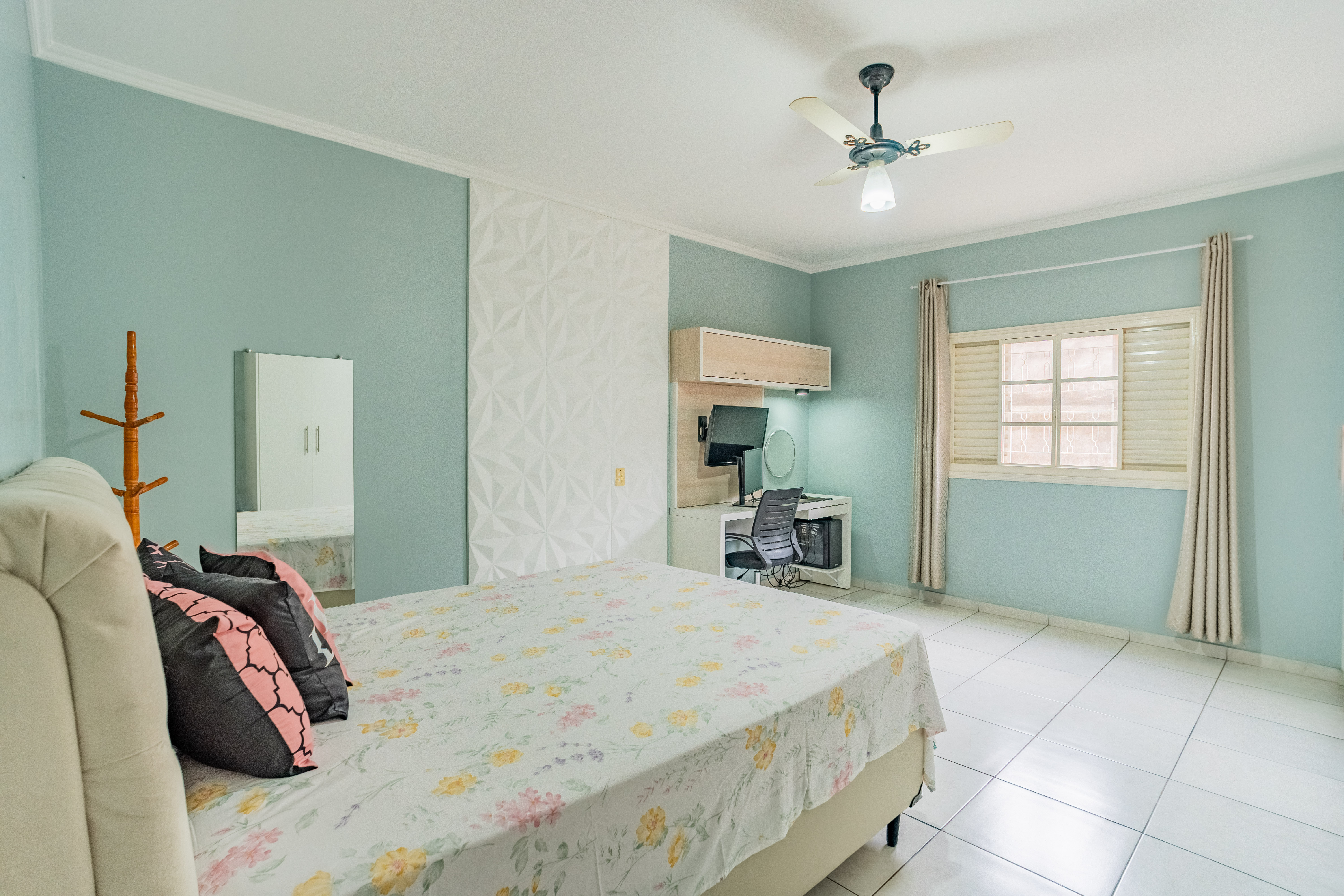 Imagem Sobrado com 3 Quartos à Venda, 398 m² em Jardim Aeronave de Viracopos - Campinas Imagem Sobrado com 3 Quartos à Venda, 398 m² em Jardim Aeronave de Viracopos - Campinas