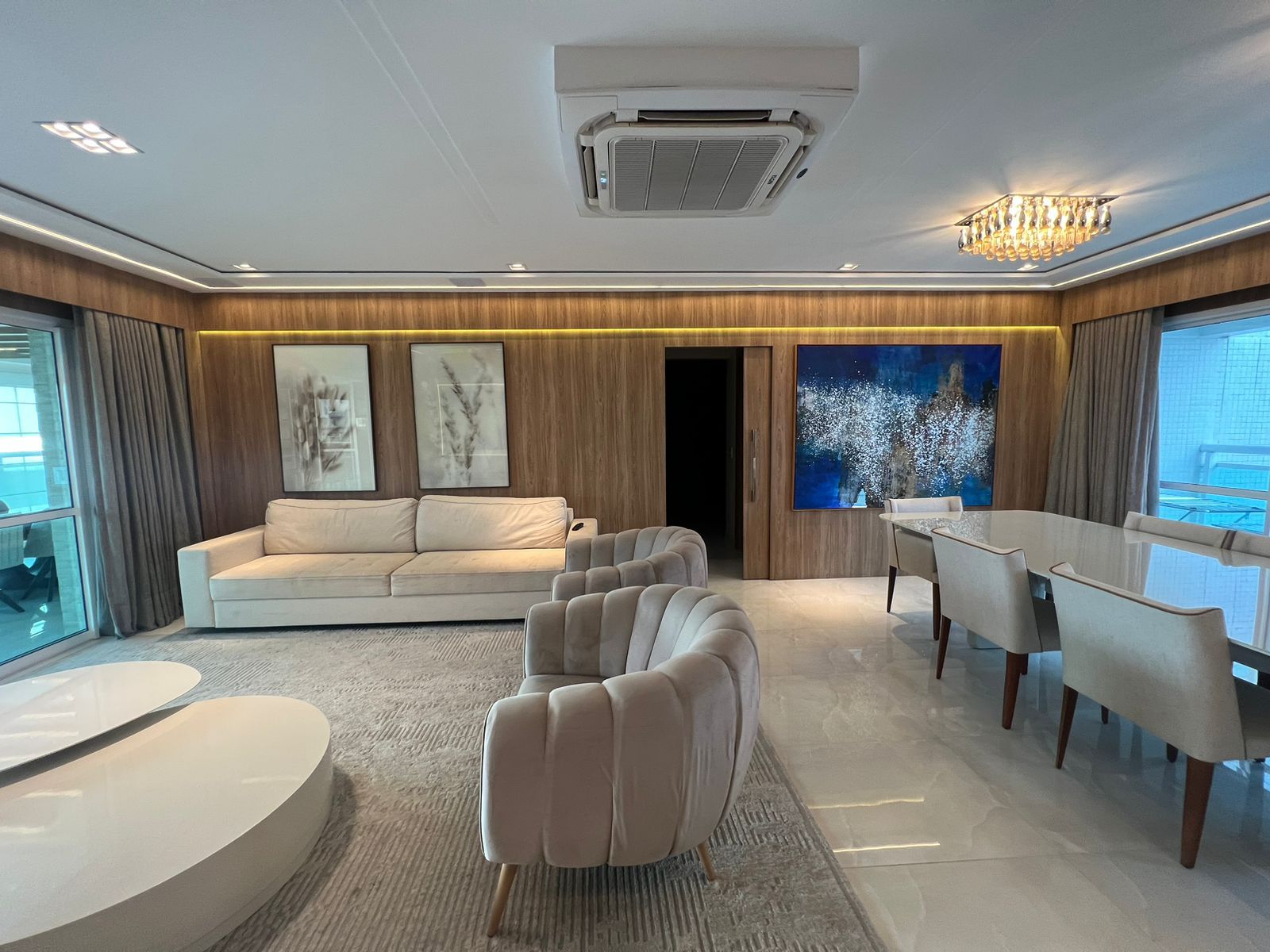 Imagem Apartamento com 4 Quartos à Venda, 300 m²em Umarizal - Belém