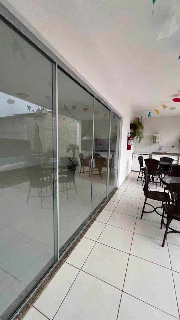 Imagem Apartamento com 1 Quarto para Alugar, 45 m²em Buraquinho - Lauro de Freitas