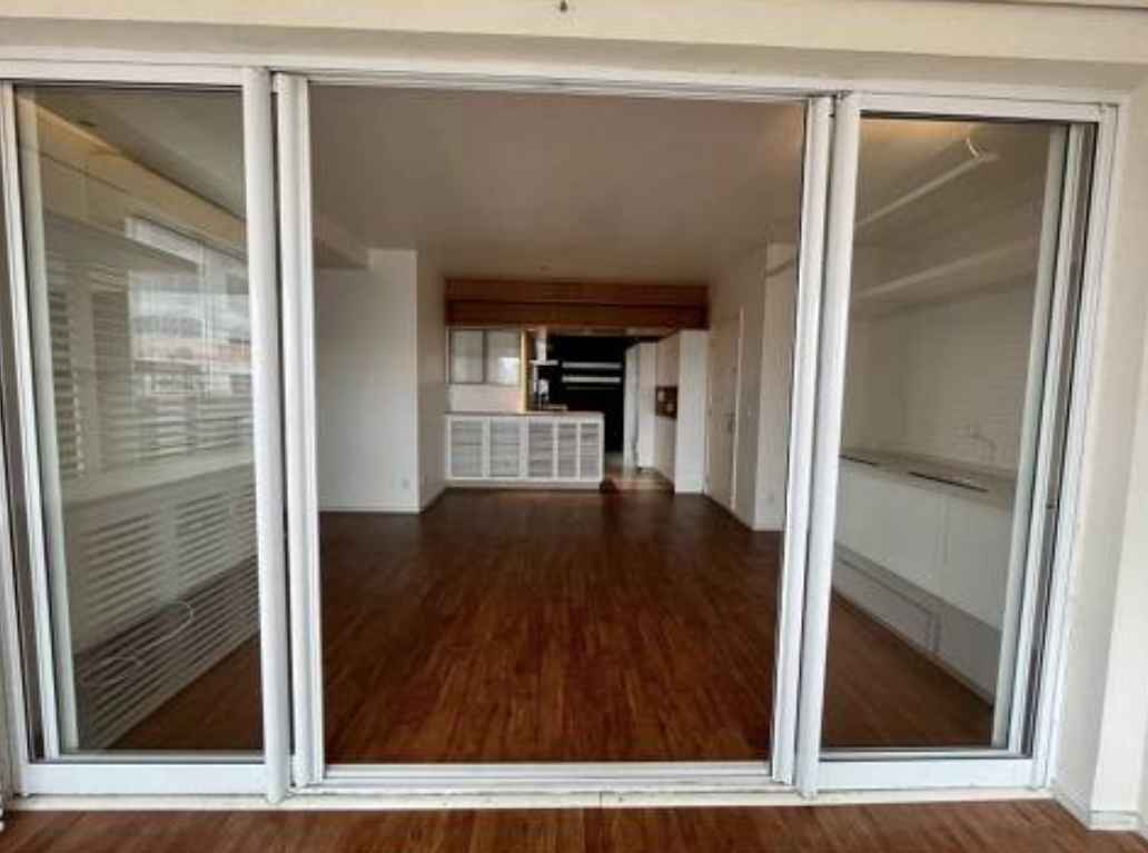 Imagem Apartamento com 3 Quartos à Venda, 107 m²em Vila Olímpia - São Paulo Imagem Apartamento com 3 Quartos à Venda, 107 m²em Vila Olímpia - São Paulo