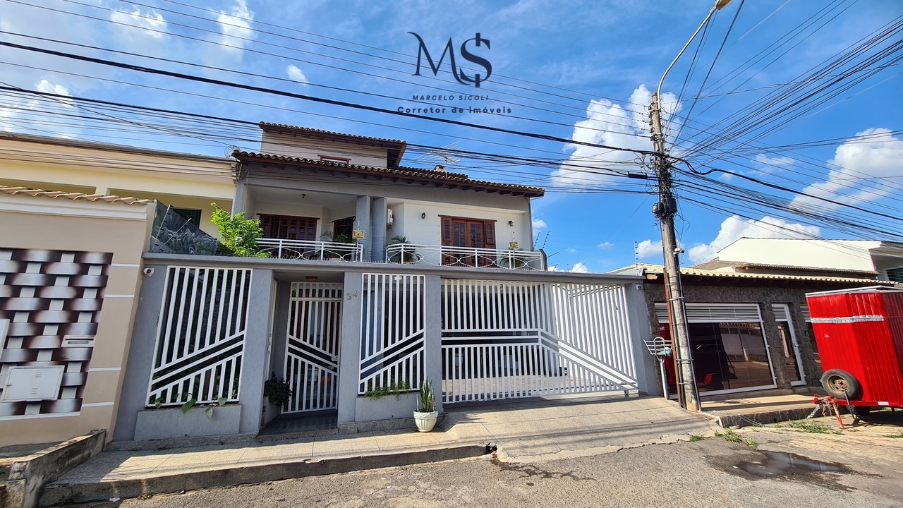Imagem Casa com 5 Quartos à Venda, 400 m²em Guará II - Brasília Imagem Casa com 5 Quartos à Venda, 400 m²em Guará II - Brasília