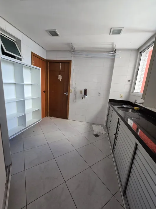 Imagem Apartamento com 3 Quartos à Venda, 200 m²em Umarizal - Belém Imagem Apartamento com 3 Quartos à Venda, 200 m²em Umarizal - Belém