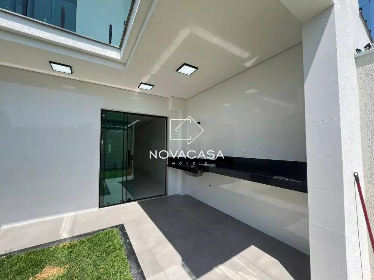 Imagem Casa com 4 Quartos à Venda, 150 m² em Planalto - Belo Horizonte Imagem Casa com 4 Quartos à Venda, 150 m² em Planalto - Belo Horizonte