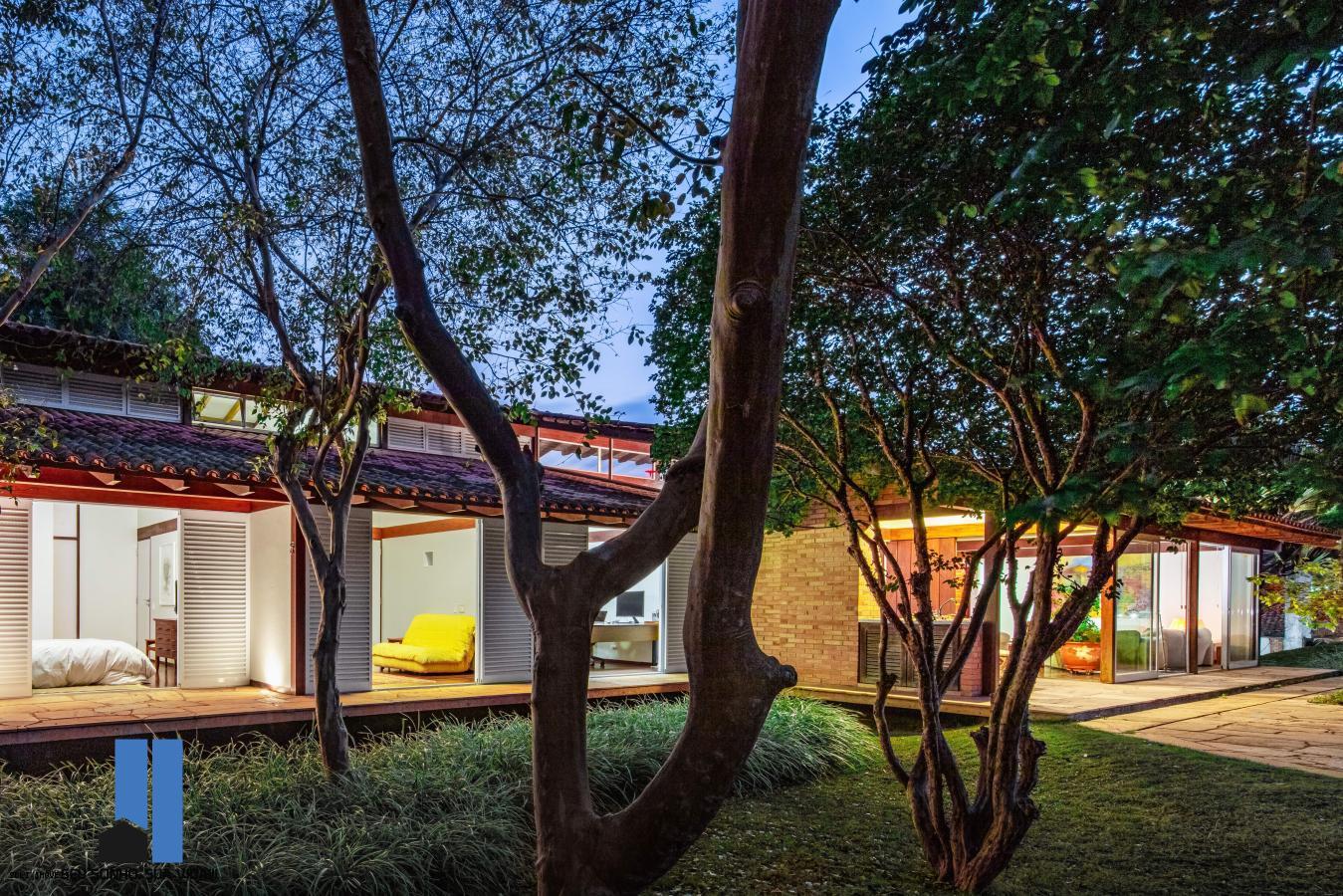 Imagem Casa de Condomínio com 3 Quartos à Venda, 273 m²em Recanto Impla - Carapicuíba
