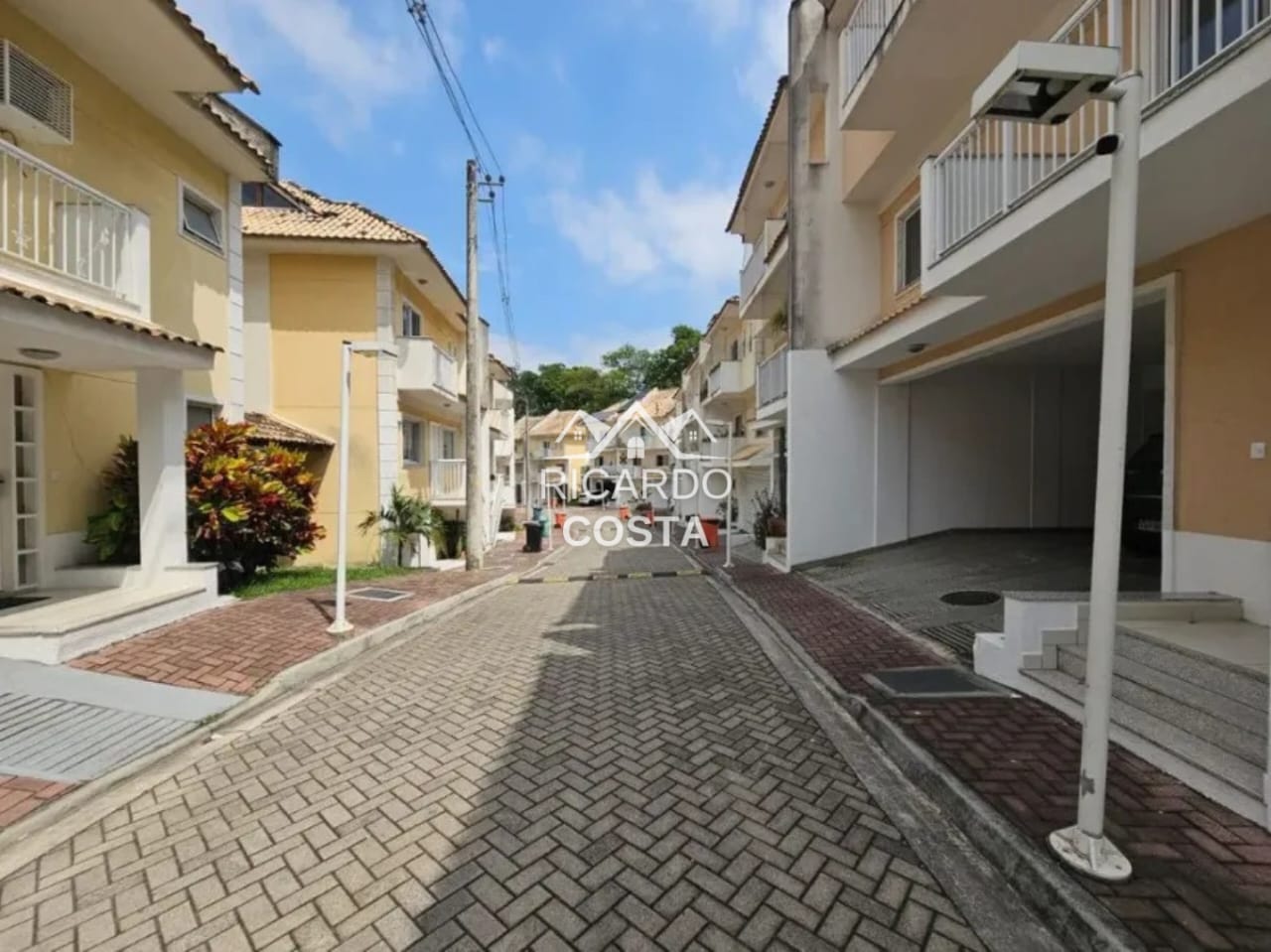 Imagem Casa de Condomínio com 4 Quartos à Venda, 166 m² em Freguesia (Jacarepaguá) - Rio de Janeiro Imagem Casa de Condomínio com 4 Quartos à Venda, 166 m² em Freguesia (Jacarepaguá) - Rio de Janeiro