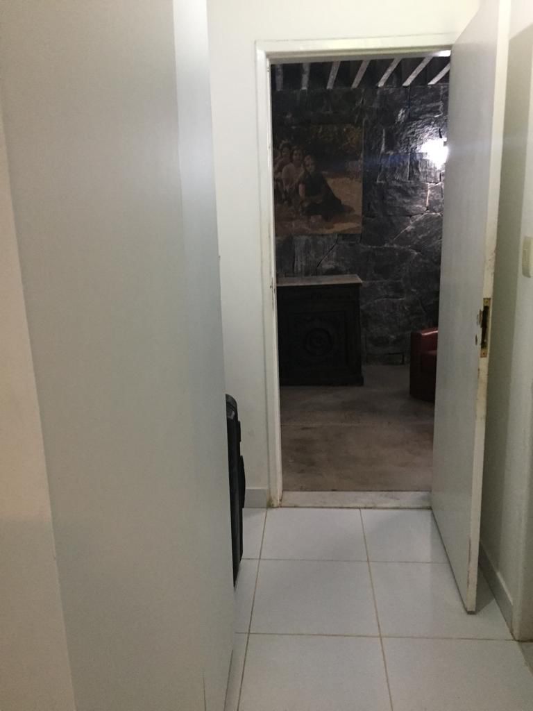 Imagem Casa com 4 Quartos à Venda, 260 m²em Monteiro - Recife Imagem Casa com 4 Quartos à Venda, 260 m²em Monteiro - Recife