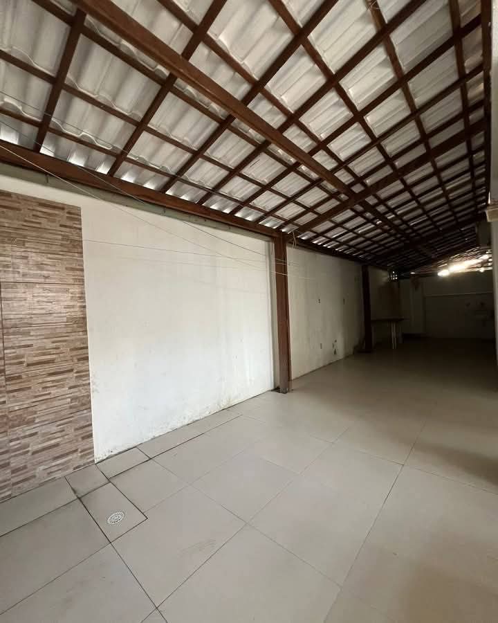 Imagem Casa com 4 Quartos à Venda, 200 m²em Vila Praiana - Lauro de Freitas Imagem Casa com 4 Quartos à Venda, 200 m²em Vila Praiana - Lauro de Freitas