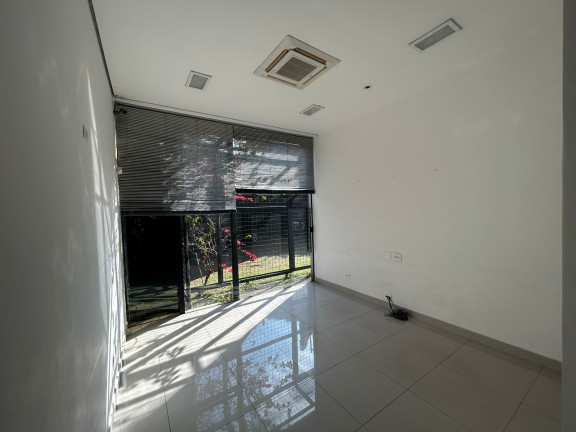 Imagem Imóvel Comercial à Venda ou Locação, 650 m²em Jardim Everest - São Paulo Imagem Imóvel Comercial à Venda ou Locação, 650 m²em Jardim Everest - São Paulo