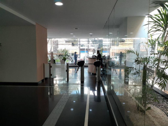 Imagem Sala Comercial à Venda ou Locação, 133 m²em Vila Olímpia - São Paulo