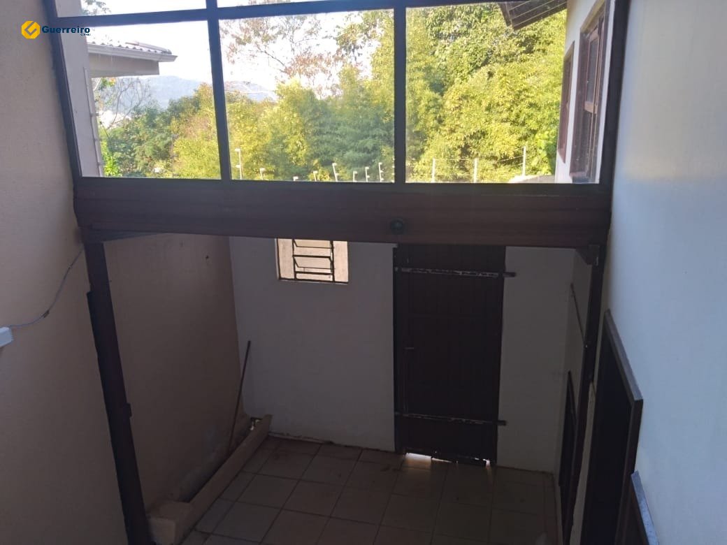 Imagem Casa com 3 Quartos à Venda, 190 m² em Trindade - Florianópolis Imagem Casa com 3 Quartos à Venda, 190 m² em Trindade - Florianópolis