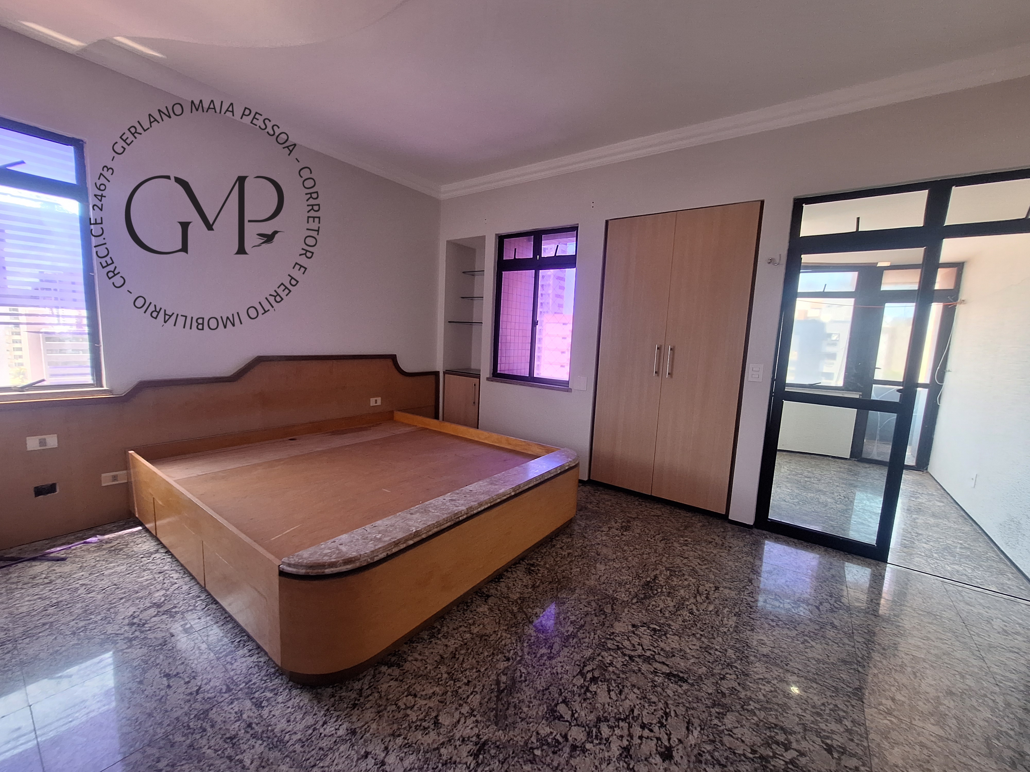 Imagem Apartamento com 4 Quartos à Venda, 223 m²em Aldeota - Fortaleza Imagem Apartamento com 4 Quartos à Venda, 223 m²em Aldeota - Fortaleza