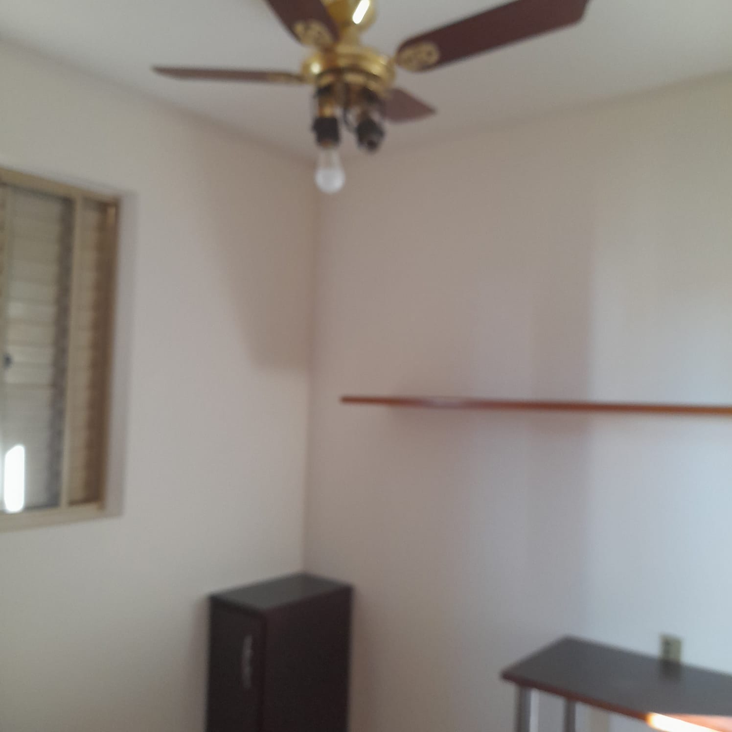Imagem Apartamento com 3 Quartos à Venda, 70 m²em Cláudia - Londrina