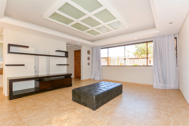 Imagem Casa com 3 Quartos à Venda, 271 m² em Jardim das Américas - Curitiba Imagem Casa com 3 Quartos à Venda, 271 m² em Jardim das Américas - Curitiba