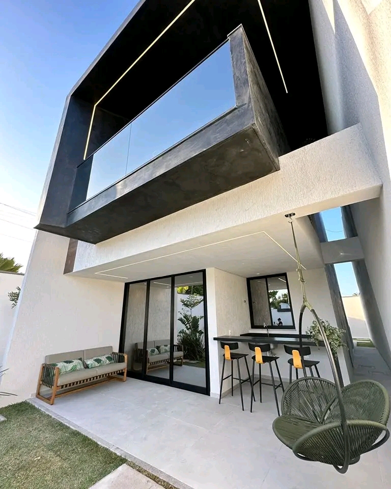 Casa com 4 Quartos à Venda, 144 m²em Timbu - Eusebio