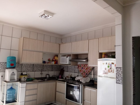 Imagem Casa com 3 Quartos à Venda, 210 m² em Parque Flamboyant - Goiânia Imagem Casa com 3 Quartos à Venda, 210 m² em Parque Flamboyant - Goiânia