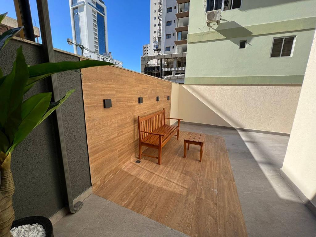 Imagem Apartamento com 2 Quartos à Venda, 130 m²em Centro - Balneário Camboriú