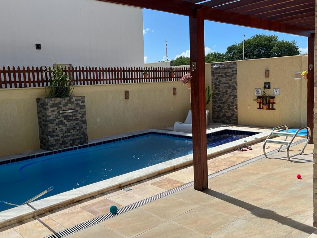 Casa de Condomínio com 4 Quartos à Venda, 300 m²em Nísia Floresta, RN - Nísia Floresta