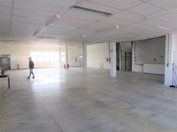 Imóvel Comercial para Alugar, 800 m² em Jardim do Estádio - Santo André