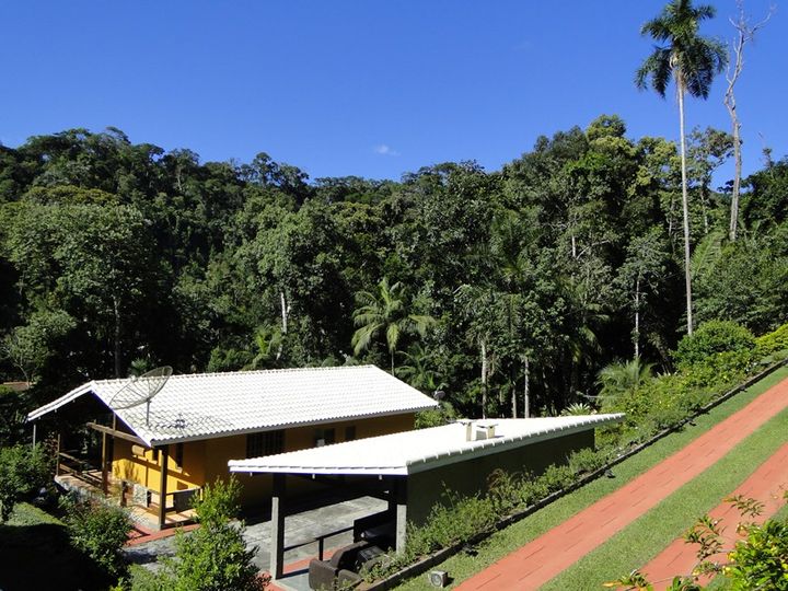 Imagem Casa com 4 Quartos à Venda, 250 m² em Várzea - Teresópolis