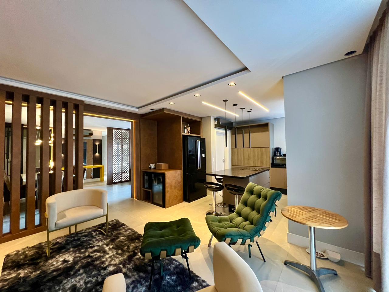 Imagem Apartamento com 3 Quartos à Venda, 143 m²em Centro - Balneário Camboriú Imagem Apartamento com 3 Quartos à Venda, 143 m²em Centro - Balneário Camboriú