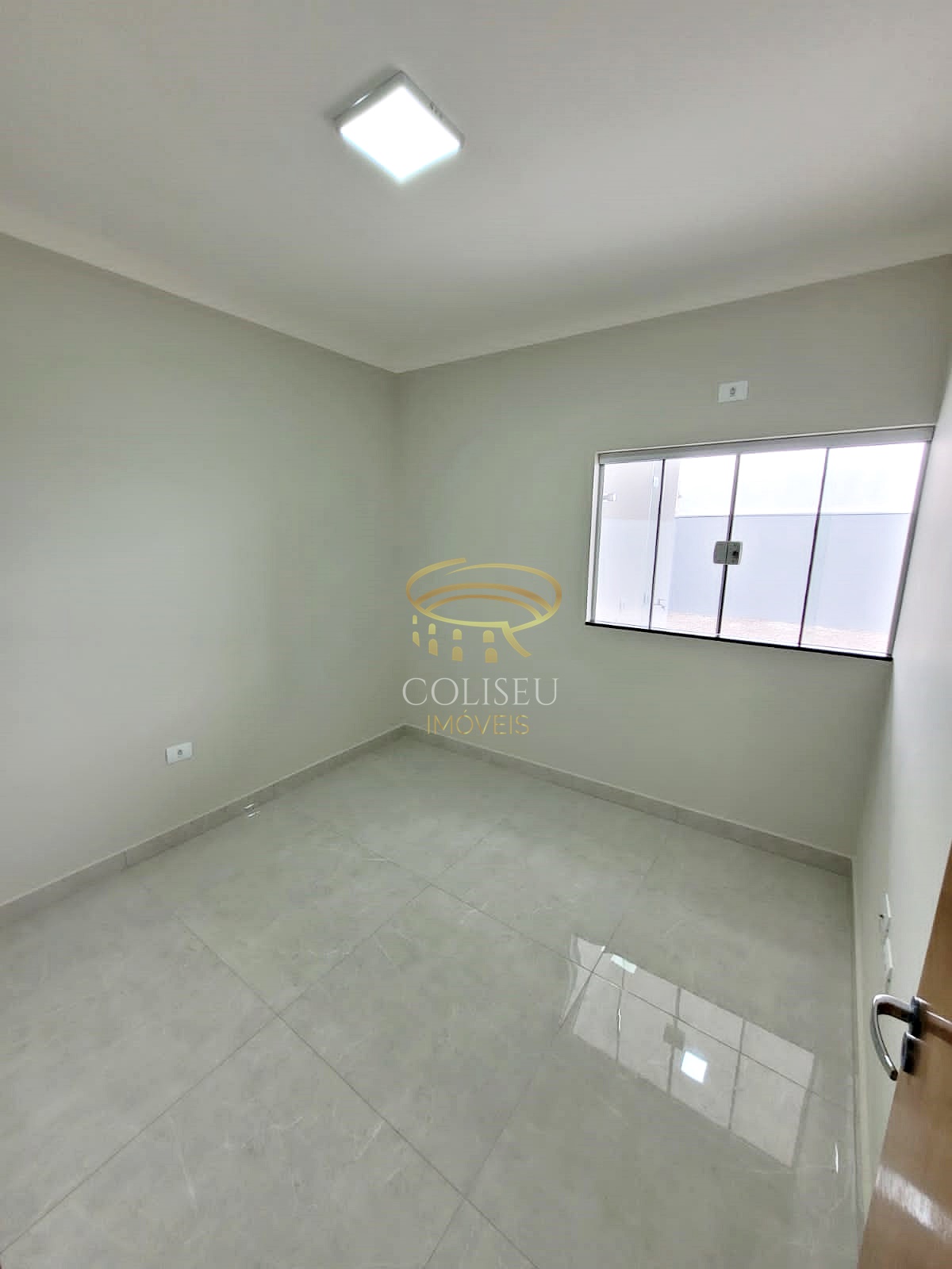 Imagem Casa com 3 Quartos à Venda, 104 m²em Jardim Novo Oásis - Maringá