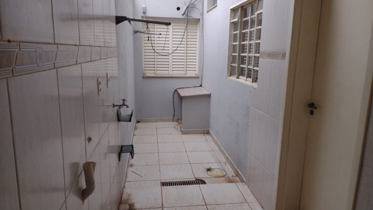 Imagem Sobrado com 3 Quartos para Alugar, 140 m²em Jardim das Laranjeiras - Limeira