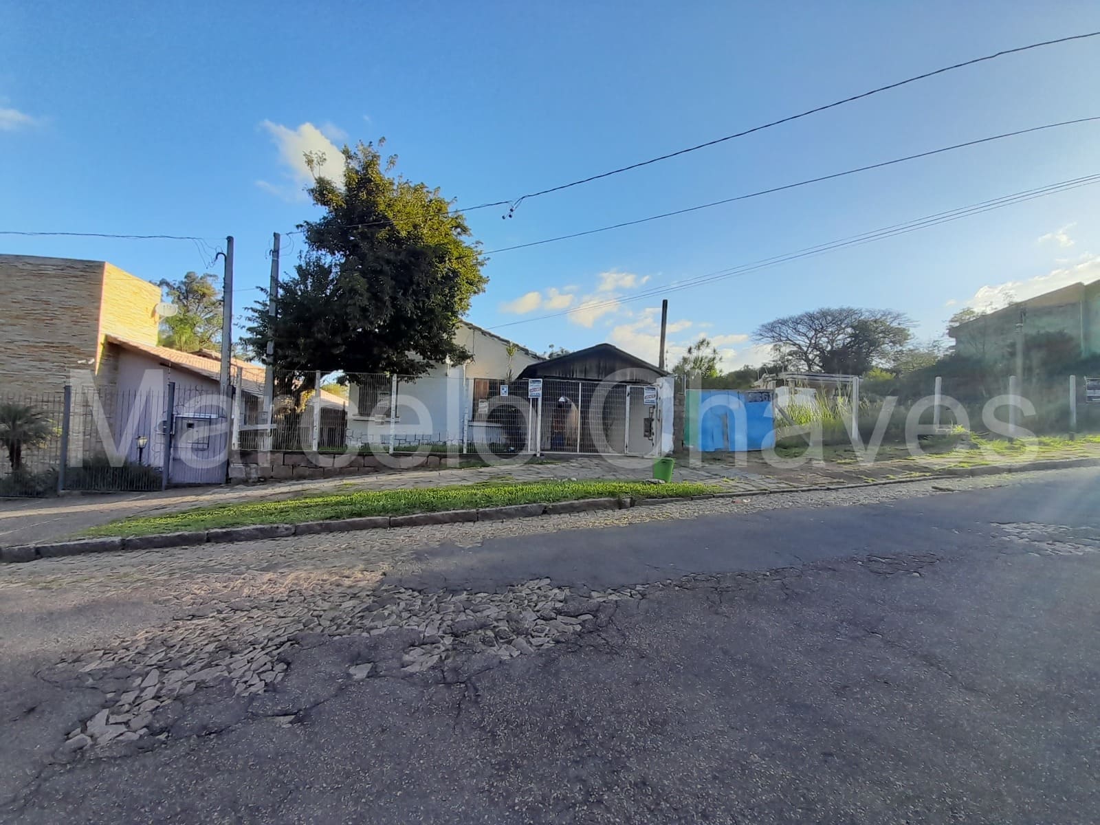 Imagem Casa com 3 Quartos à Venda, 130 m² em Teresópolis - Porto Alegre Imagem Casa com 3 Quartos à Venda, 130 m² em Teresópolis - Porto Alegre