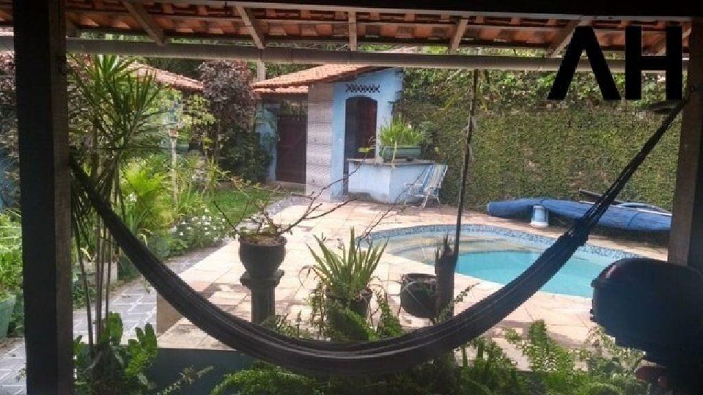 Imagem Casa com 3 Quartos à Venda, 350 m²em Piratininga - Niterói Imagem Casa com 3 Quartos à Venda, 350 m²em Piratininga - Niterói