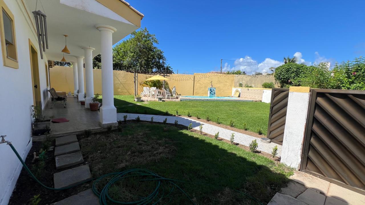 Imagem Casa de Condomínio com 3 Quartos para Alugar, 200 m²em Buraquinho - Lauro de Freitas Imagem Casa de Condomínio com 3 Quartos para Alugar, 200 m²em Buraquinho - Lauro de Freitas