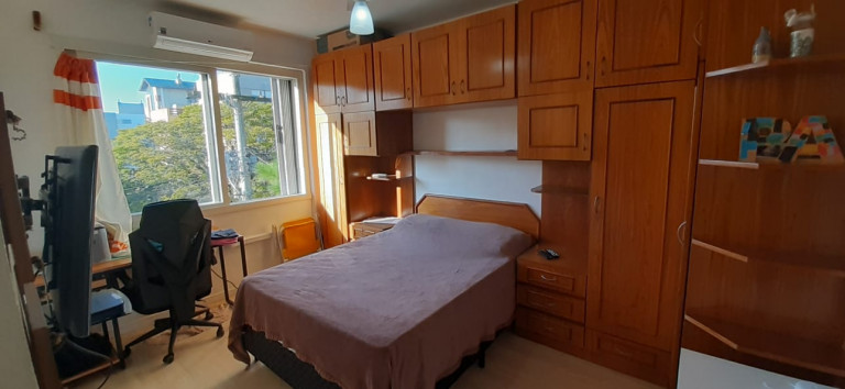Imagem Apartamento com 2 Quartos à Venda, 70 m² em Jardim Botânico - Porto Alegre