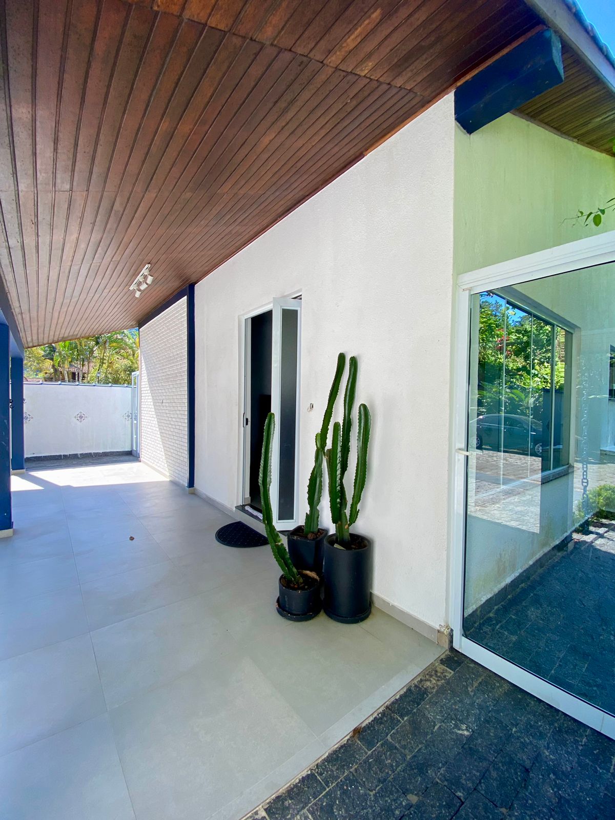 Imagem Casa de Condomínio com 4 Quartos à Venda, 160 m²em Massaguaçu - Caraguatatuba Imagem Casa de Condomínio com 4 Quartos à Venda, 160 m²em Massaguaçu - Caraguatatuba