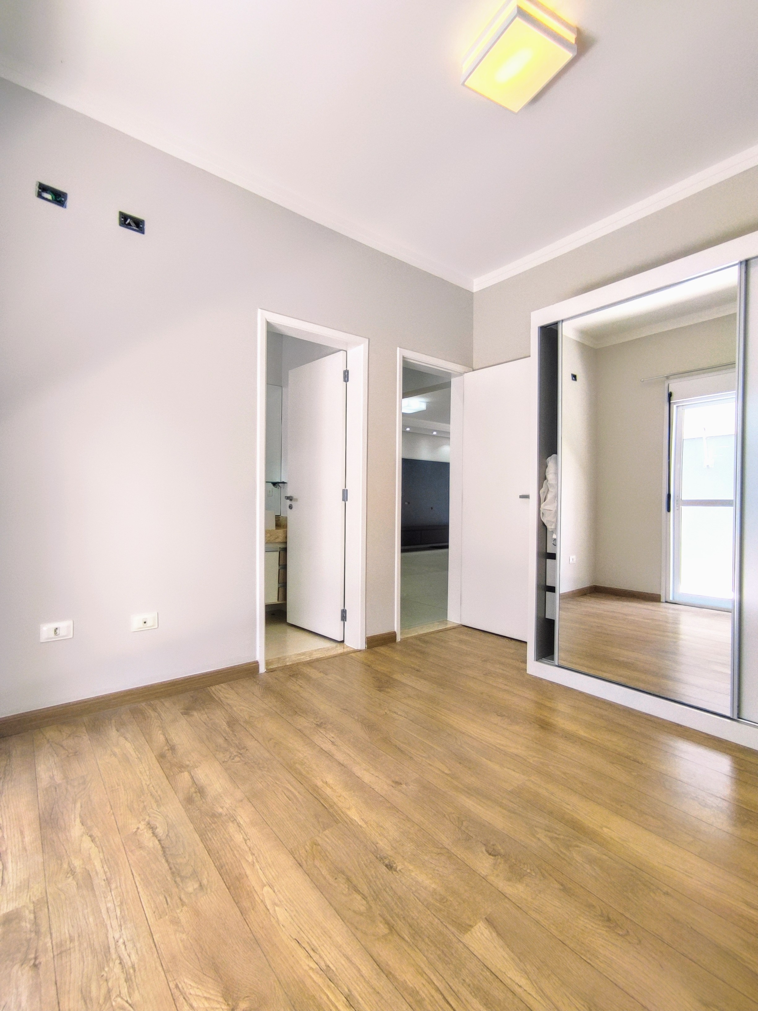 Imagem Casa de Condomínio com 4 Quartos à Venda ou Locação, 220 m²em Condomínio Reserva da Serra - Jundiaí
