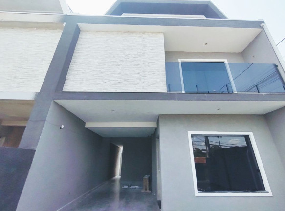 Sobrado com 3 Quartos à Venda, 160 m²em Cidade Industrial - Curitiba