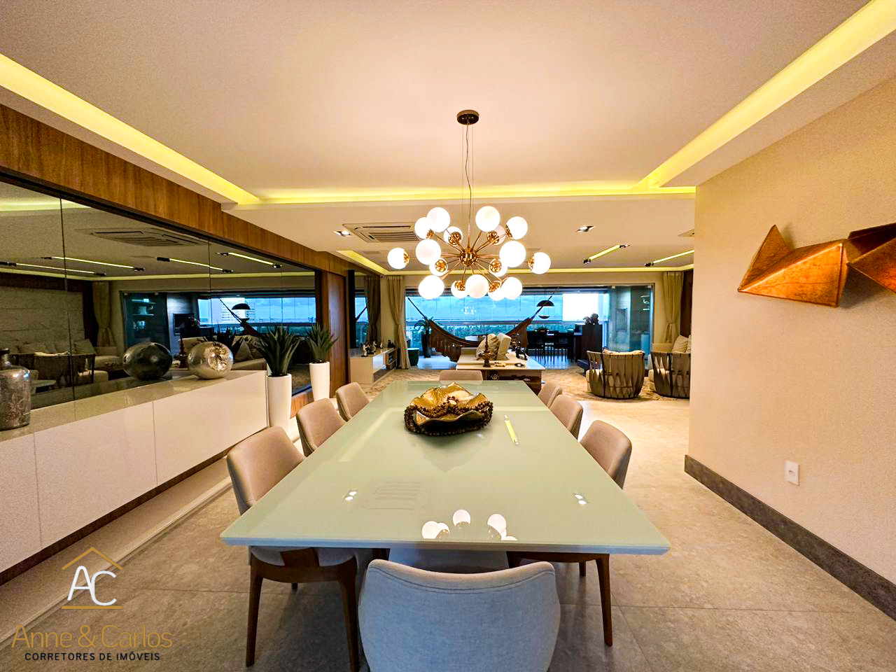Apartamento com 3 Quartos à Venda, 219 m²em Jardins - Aracaju