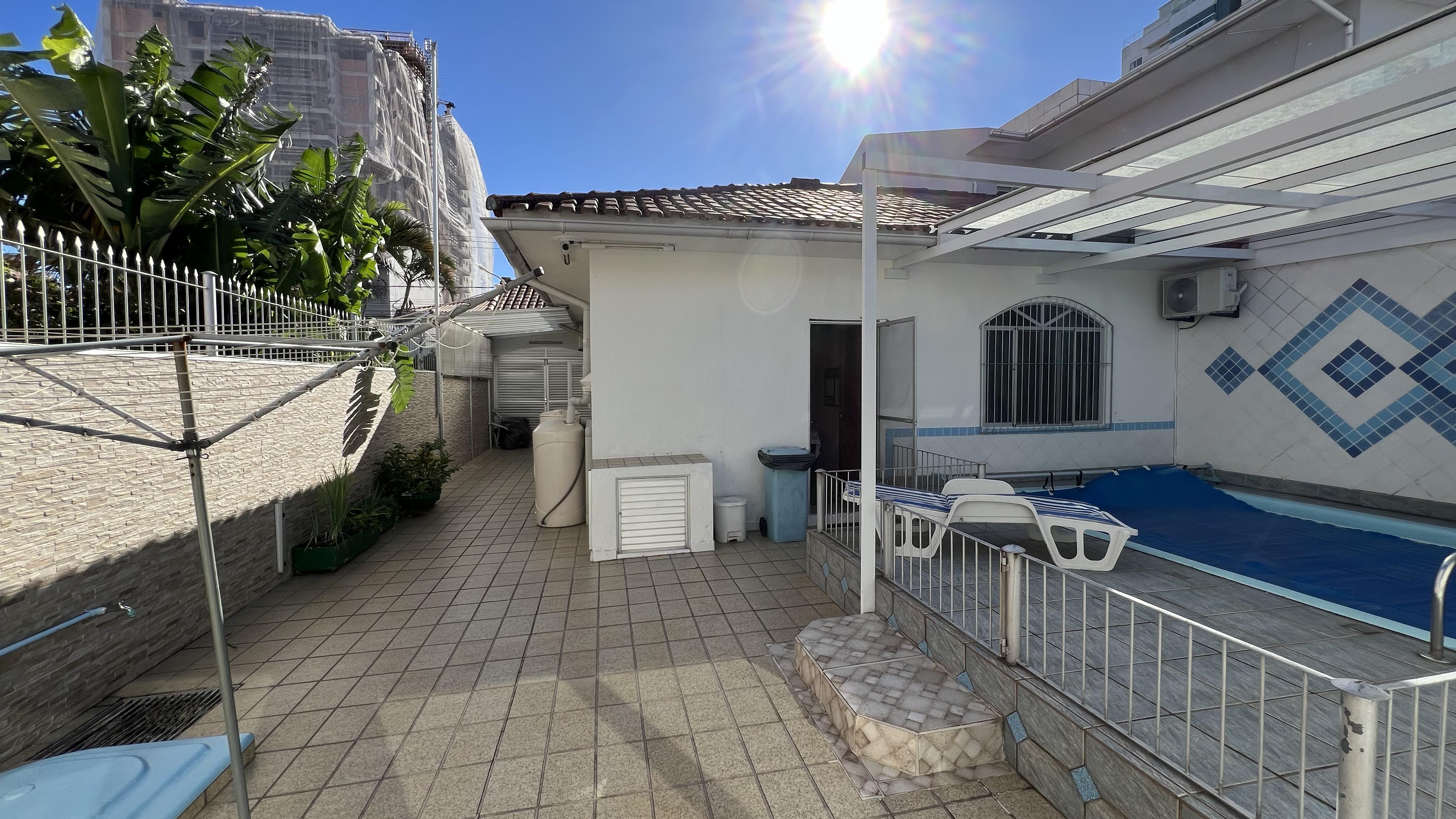 Imagem Casa com 3 Quartos à Venda, 166 m²em Barreiros - São José