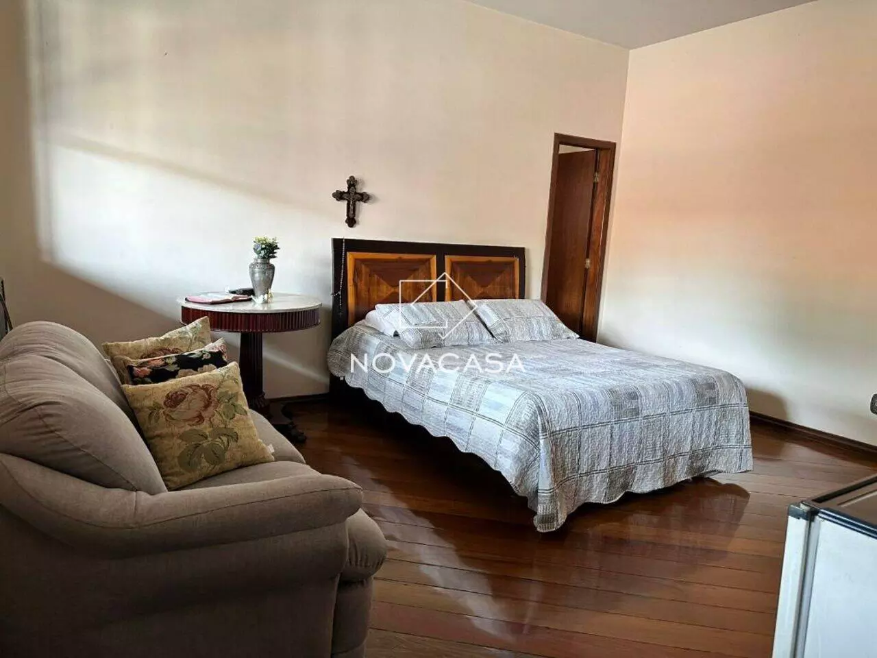 Imagem Casa com 5 Quartos à Venda, 625 m² em Santa Branca - Belo Horizonte Imagem Casa com 5 Quartos à Venda, 625 m² em Santa Branca - Belo Horizonte