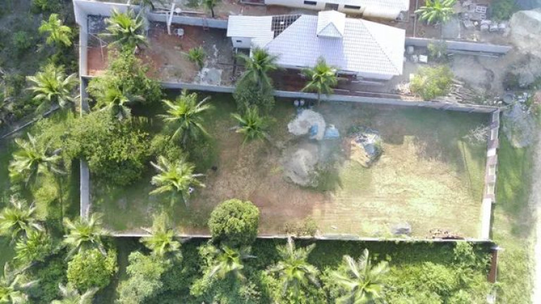 Imagem Terreno à Venda, 750 m² em Cotia - Guapimirim