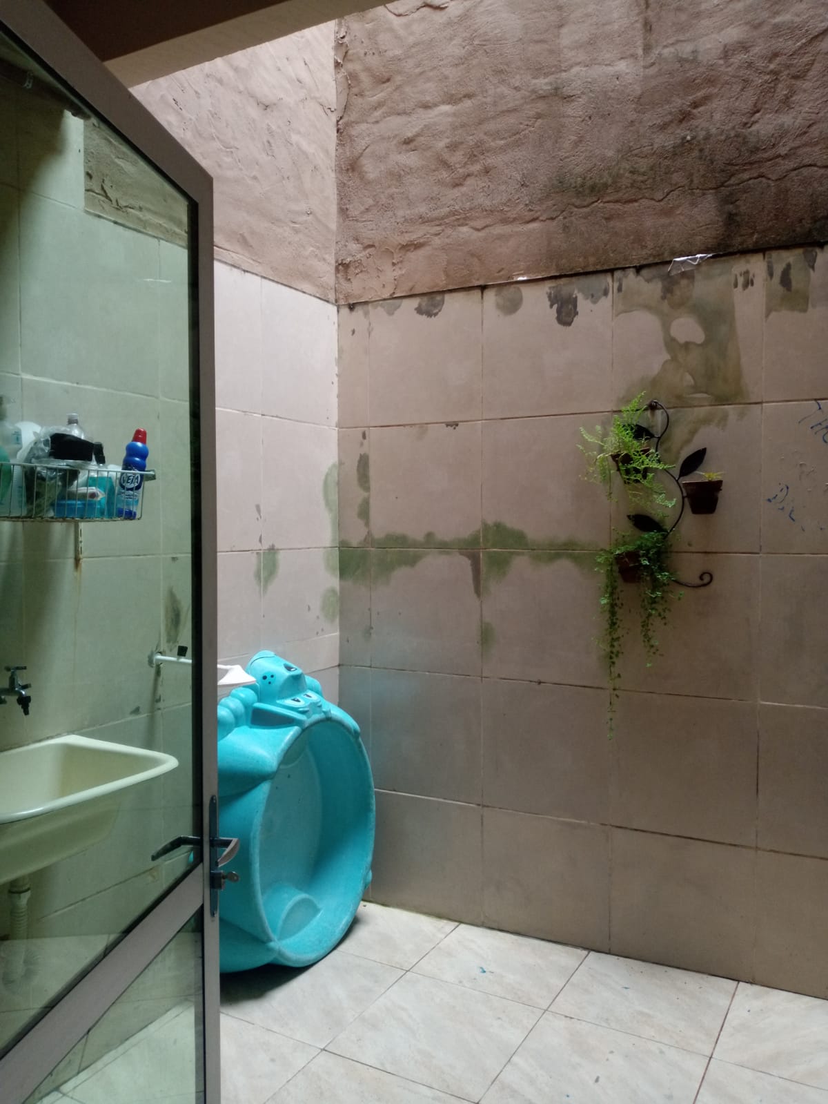 Imagem Casa com 3 Quartos à Venda, 200 m²em siqueira - fortaleza Imagem Casa com 3 Quartos à Venda, 200 m²em siqueira - fortaleza