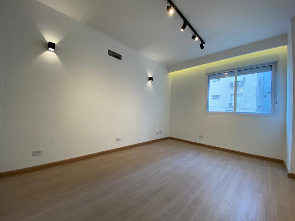 Imagem Apartamento com 3 Quartos à Venda ou Locação, 127 m²em Gonzaga - Santos