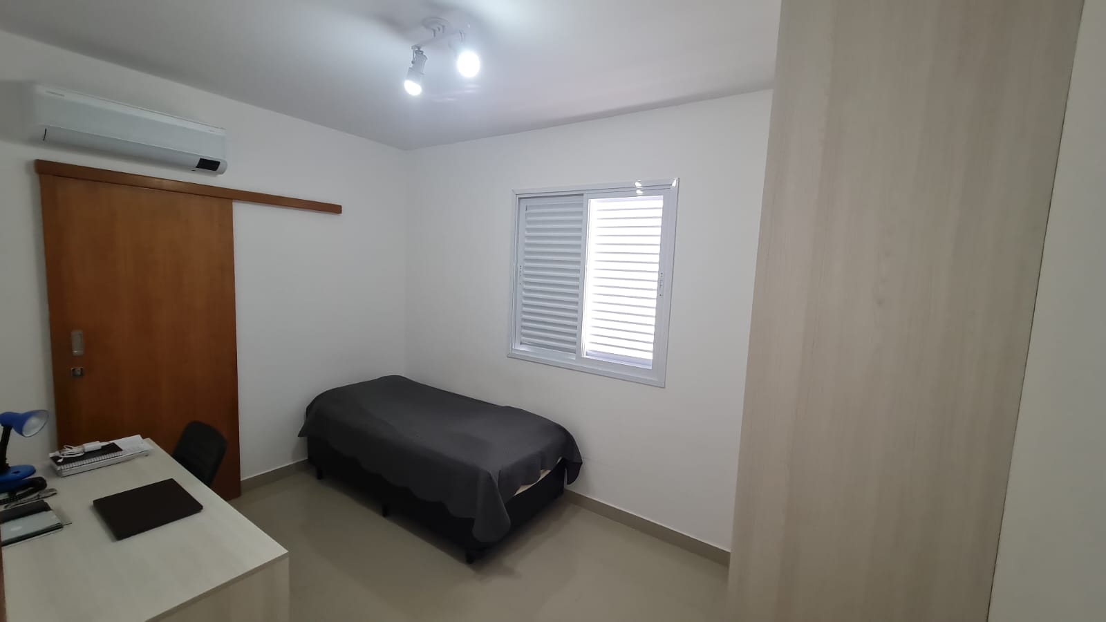 Imagem Casa com 3 Quartos à Venda, 117 m²em Aparecida - Santos