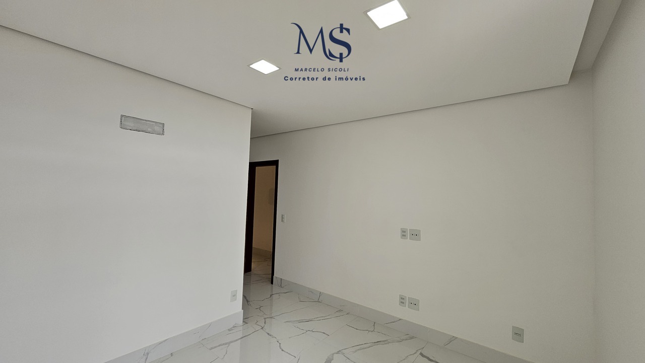 Imagem Casa com 5 Quartos à Venda, 270 m²em Guará II - Brasília