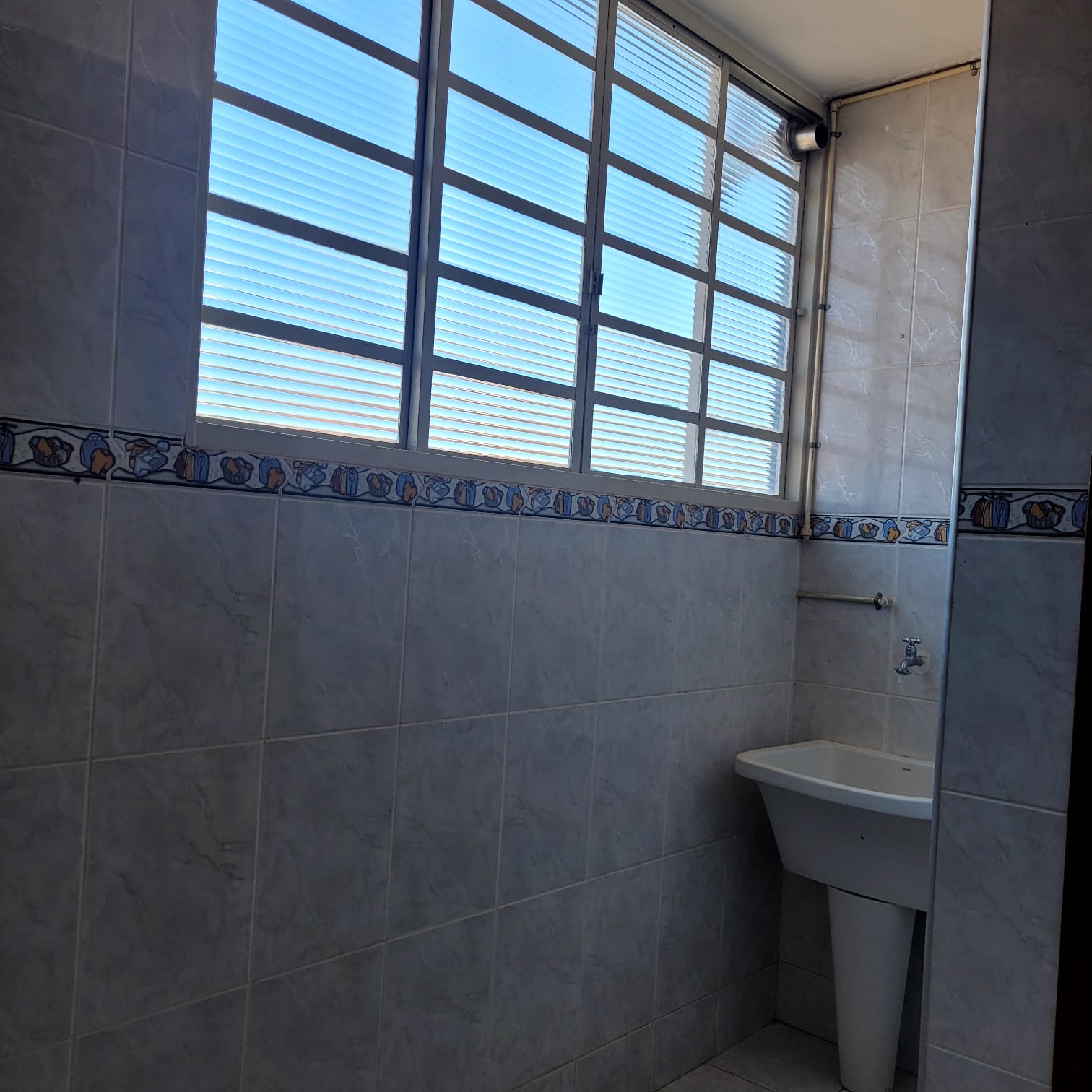 Imagem Apartamento com 2 Quartos à Venda ou Locação, 66 m²em Centro - Limeira