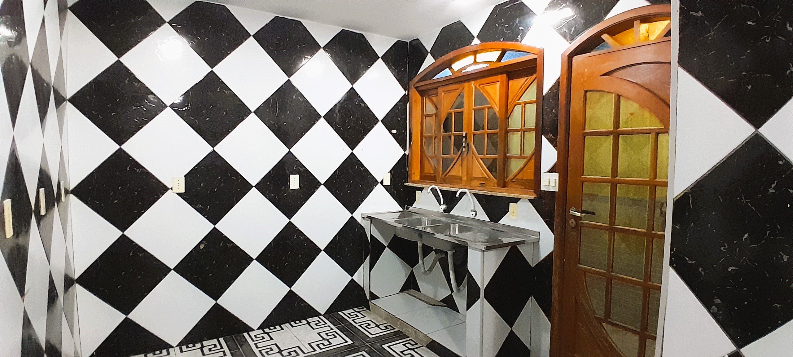 Imagem Casa com 4 Quartos à Venda, 169 m² em Bangu - Rio de Janeiro