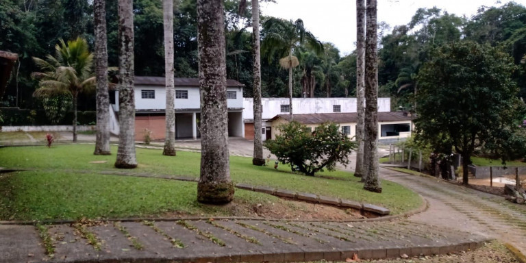 Imagem Chácara com 12 Quartos à Venda, em Centro - Santa Isabel Imagem Chácara com 12 Quartos à Venda, em Centro - Santa Isabel