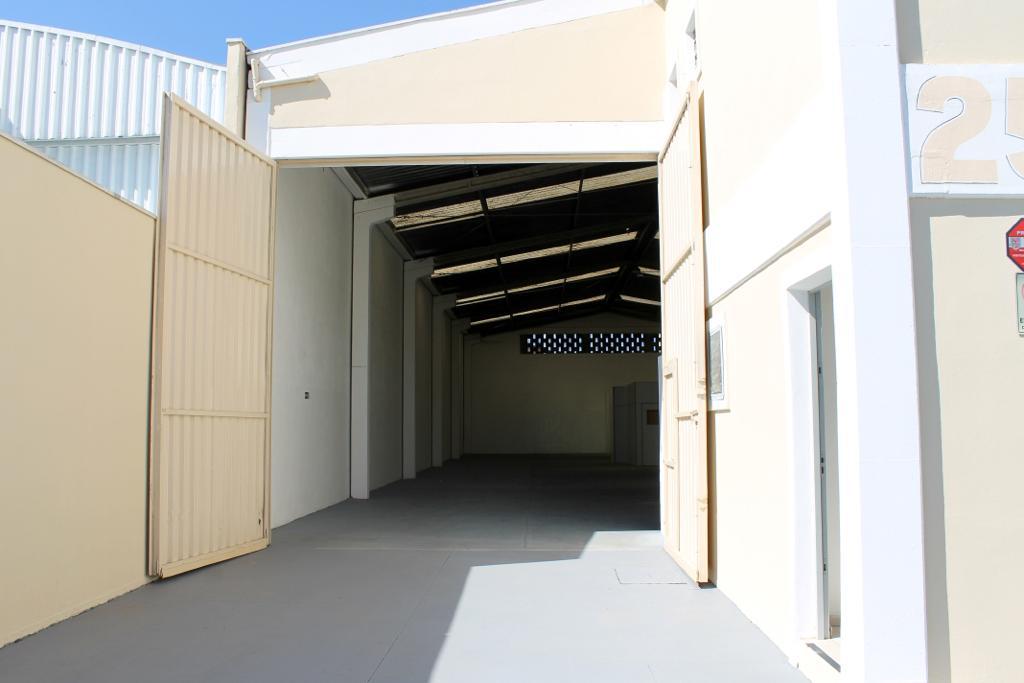 Imagem Galpão para Alugar, 600 m²em Residencial Estoril - Taubaté Imagem Galpão para Alugar, 600 m²em Residencial Estoril - Taubaté