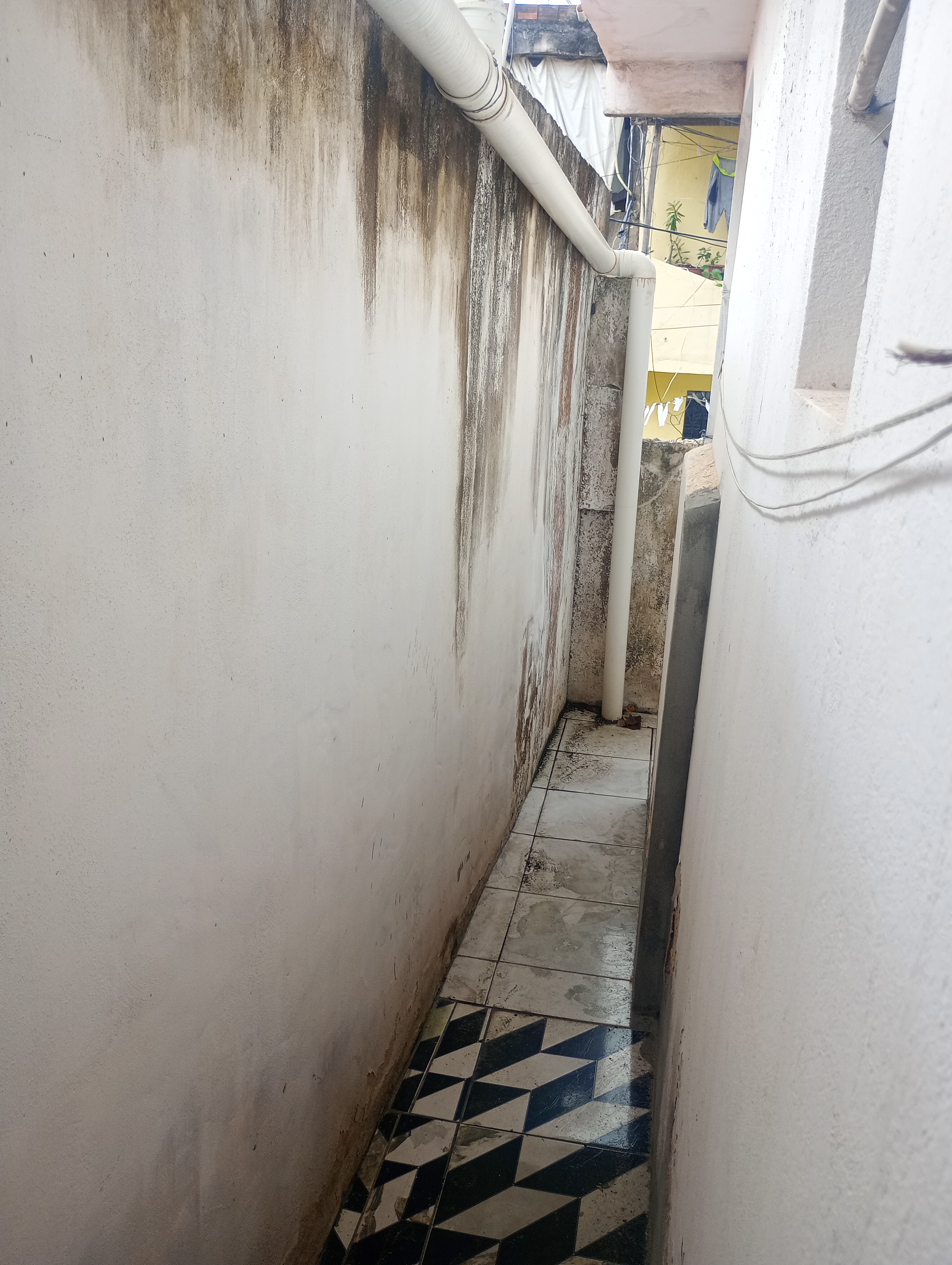 Imagem Casa com 2 Quartos à Venda ou Locação, 60 m² em São Cristóvão - Salvador Imagem Casa com 2 Quartos à Venda ou Locação, 60 m² em São Cristóvão - Salvador