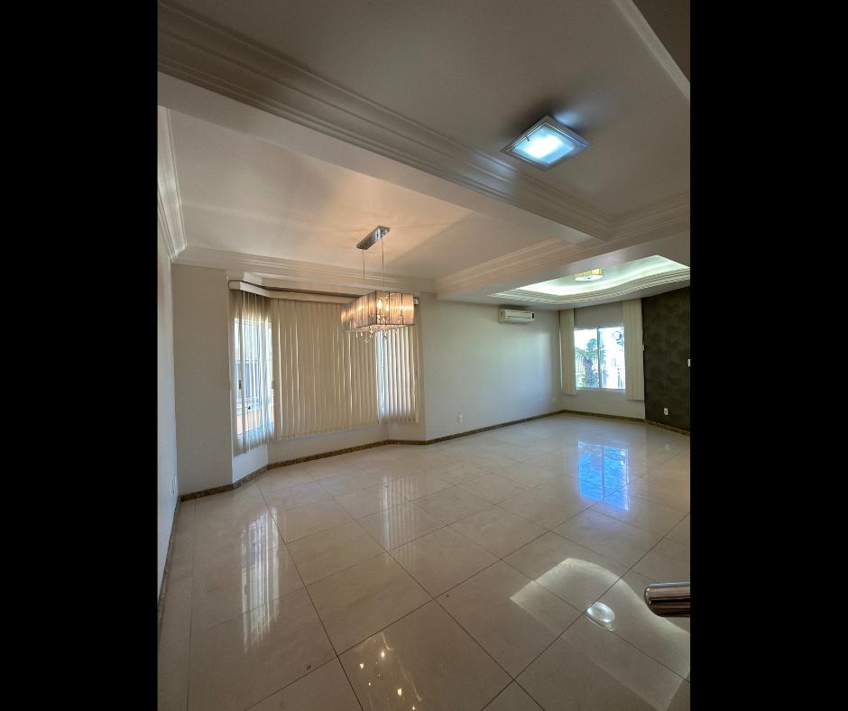 Imagem Casa com 2 Quartos à Venda, 268 m²em Efapi - Chapecó Imagem Casa com 2 Quartos à Venda, 268 m²em Efapi - Chapecó