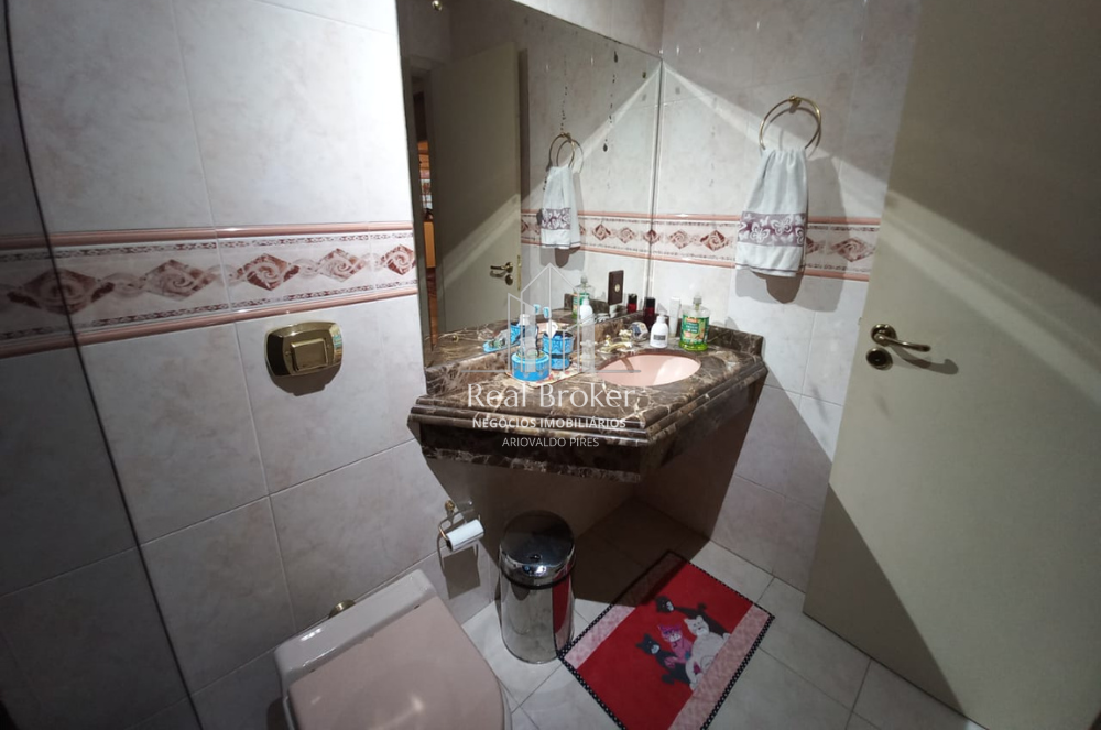 Imagem Casa com 3 Quartos à Venda, 280 m²em Orfãs - Ponta Grossa Imagem Casa com 3 Quartos à Venda, 280 m²em Orfãs - Ponta Grossa